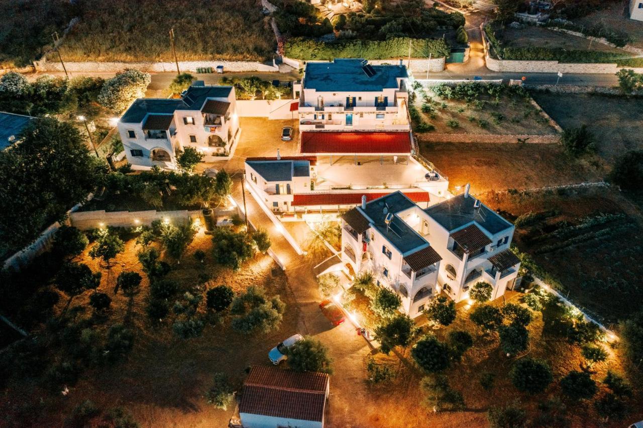 Theofilos Appartements Livadi  المظهر الخارجي الصورة