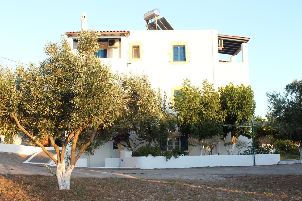 Theofilos Appartements Livadi  المظهر الخارجي الصورة