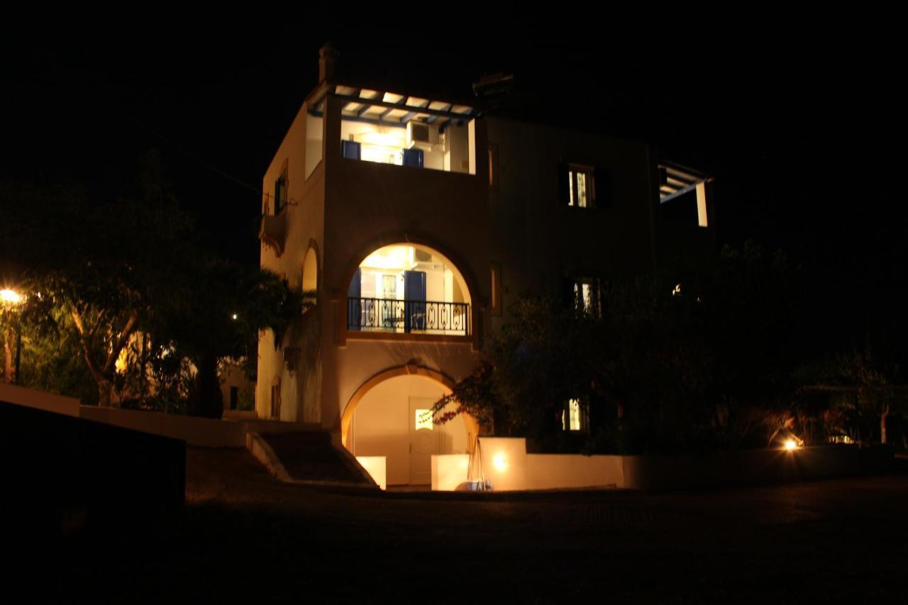 Theofilos Appartements Livadi  المظهر الخارجي الصورة