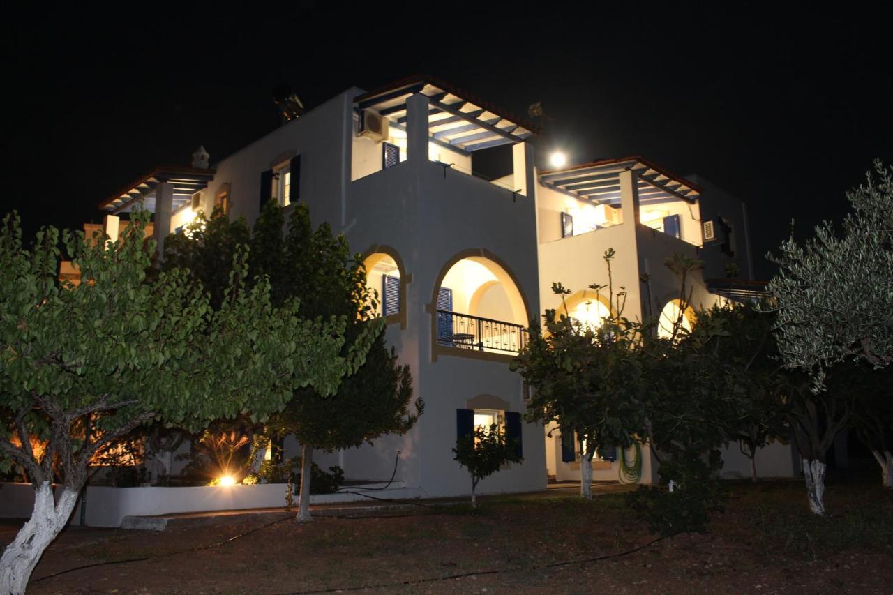 Theofilos Appartements Livadi  المظهر الخارجي الصورة