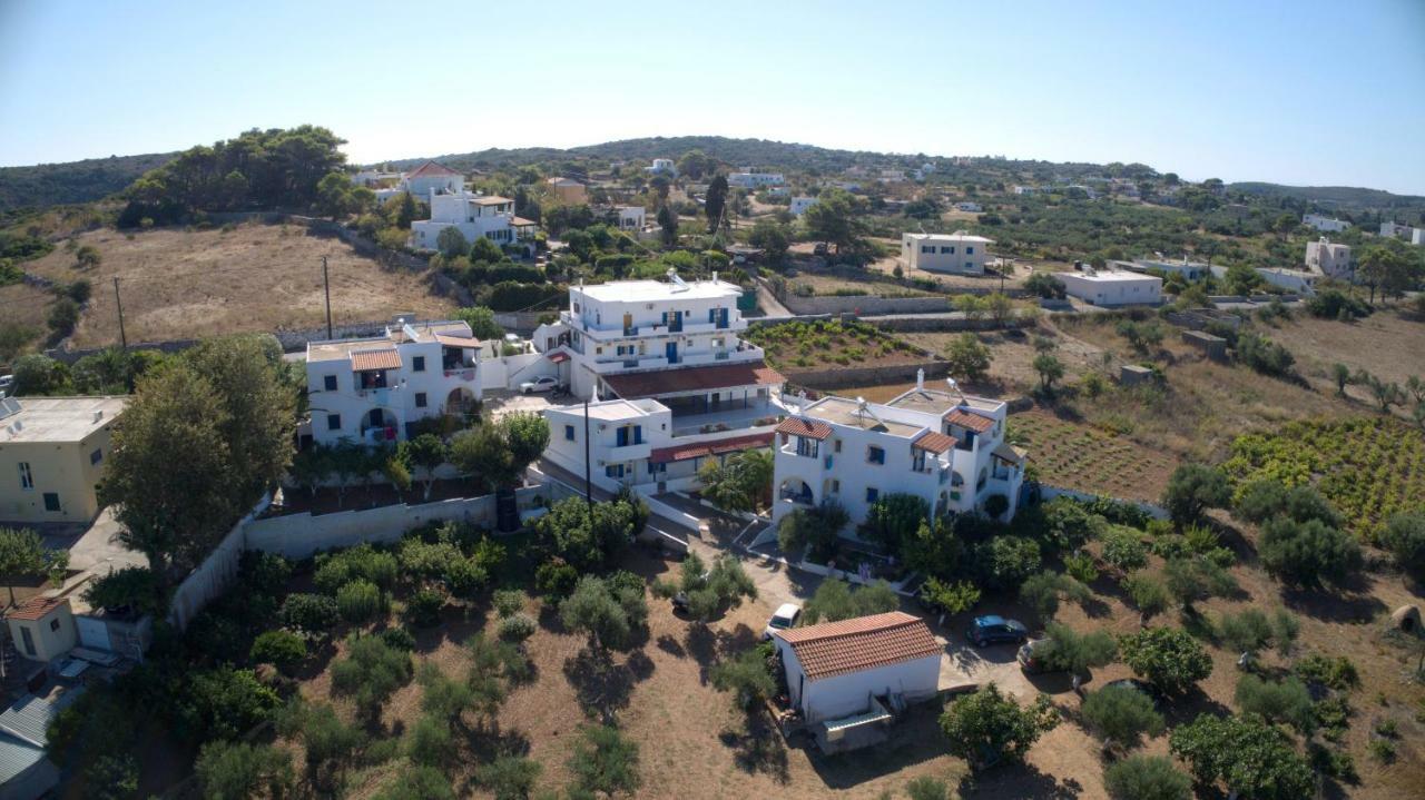 Theofilos Appartements Livadi  المظهر الخارجي الصورة