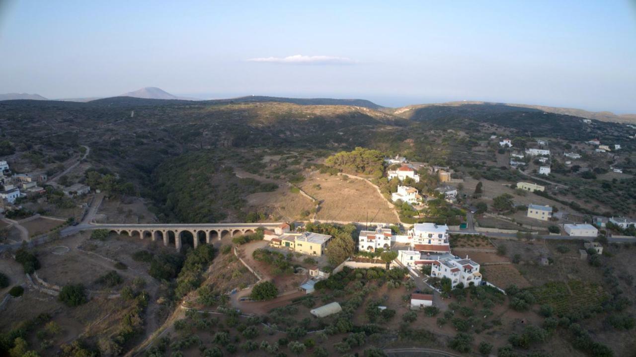 Theofilos Appartements Livadi  المظهر الخارجي الصورة