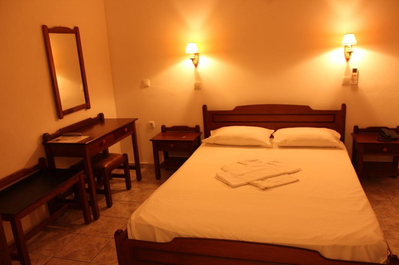 Theofilos Appartements Livadi  المظهر الخارجي الصورة